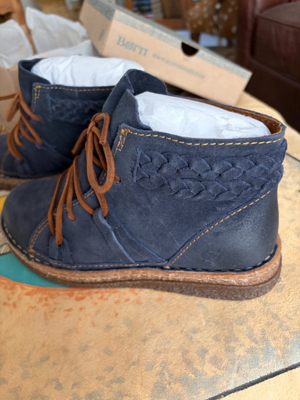 Born Short Boots Navy NWT Size 7/38 - Picture 5 of 10